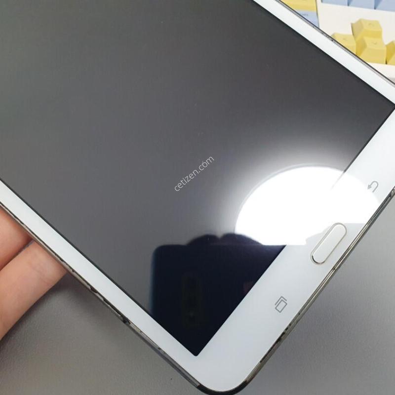 ������ ��4 / 16GB / ȭ��Ʈ