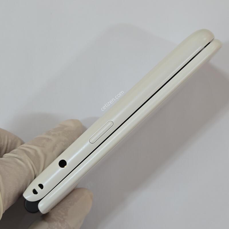 ��Ÿ������ 32GB ȭ��Ʈ 75751