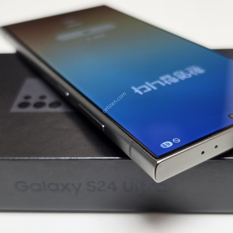 ������S24��Ʈ�� ƼŸ������256g �Ǹ��մϴ�.