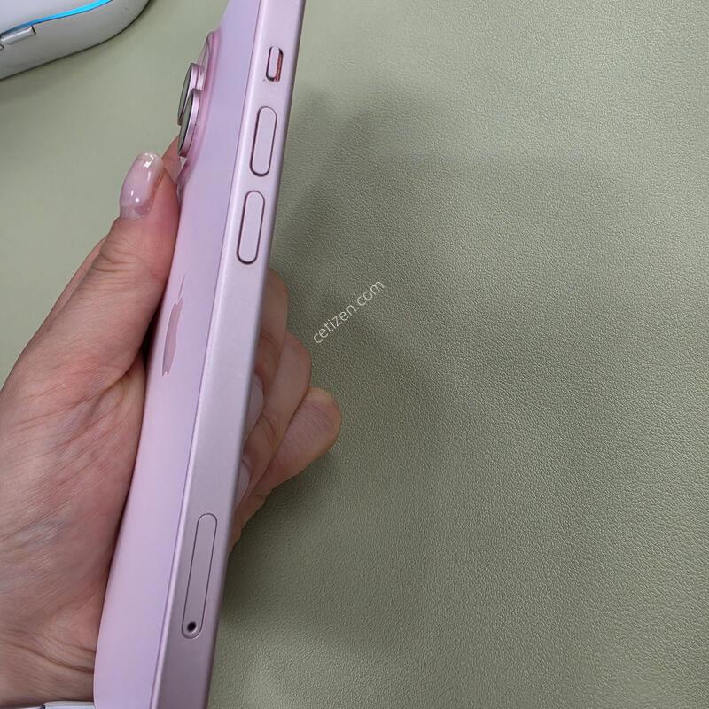 ������15 256GB