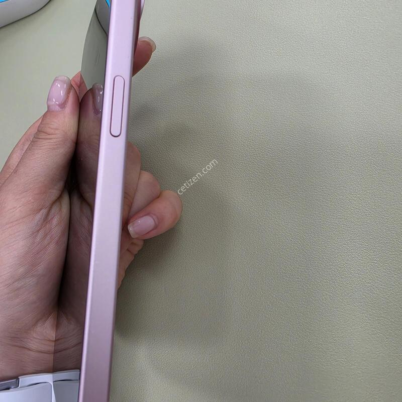 ������15 256GB