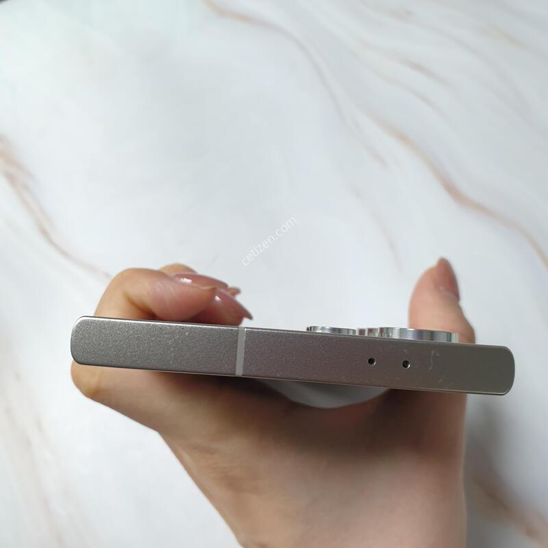 LG ������ S24��Ʈ�� ƼŸ���׷��� 256G S�� �Ǹ��մϴ�