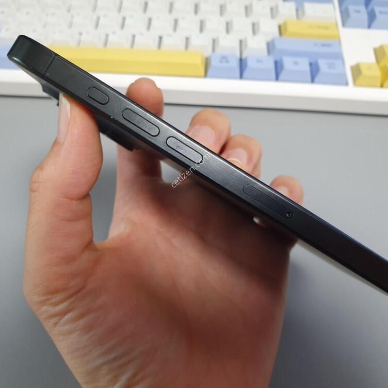 ������15 ���� / 256GB / ���� / ���͸����� 86%