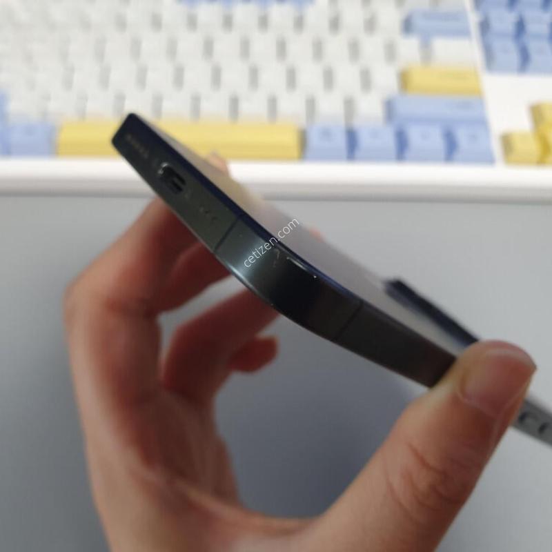 ������15 ���� / 256GB / ���� / ���͸����� 86%
