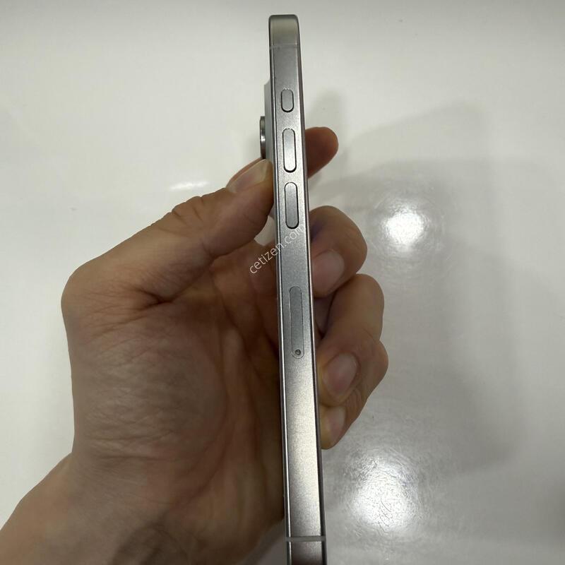 ������15���� ȭ��Ʈ 128G ���͸� 98% ��������