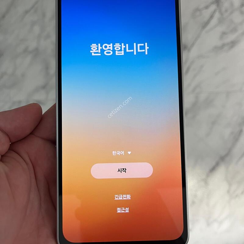 ������ ���̵�8 128GB ��Ʈ ���� �Ǹ��մϴ�.