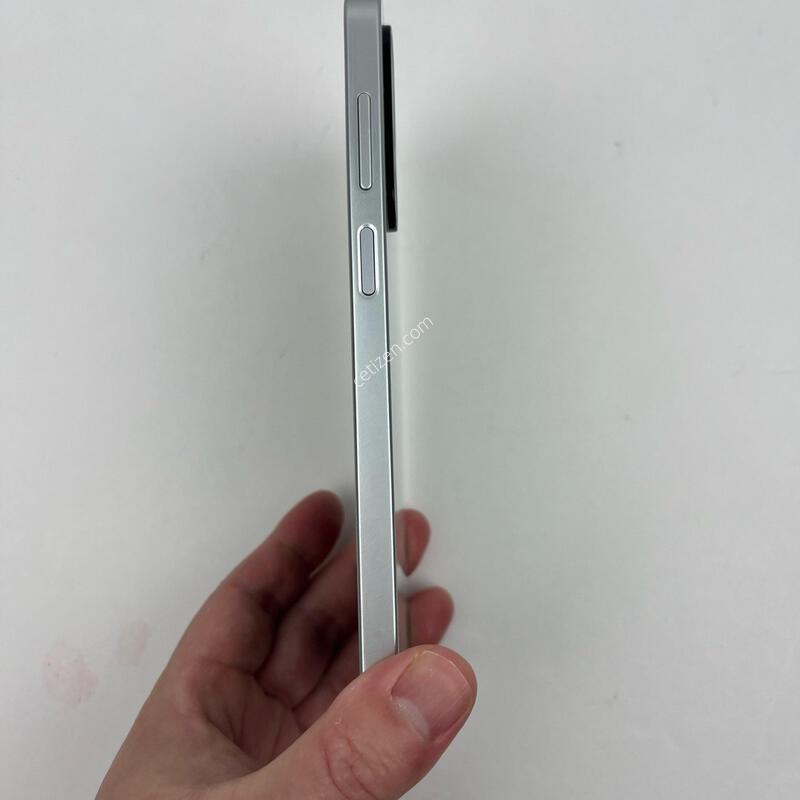������ ���̵�8 128GB ��Ʈ ���� �Ǹ��մϴ�.