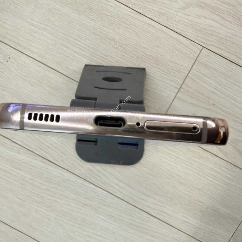 A�� ���ܻ� �׵θ����� �ļվ���