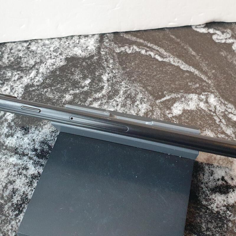 SK ������A8��Ÿ (G885S) ���� 64�Ⱑ (0127996)
