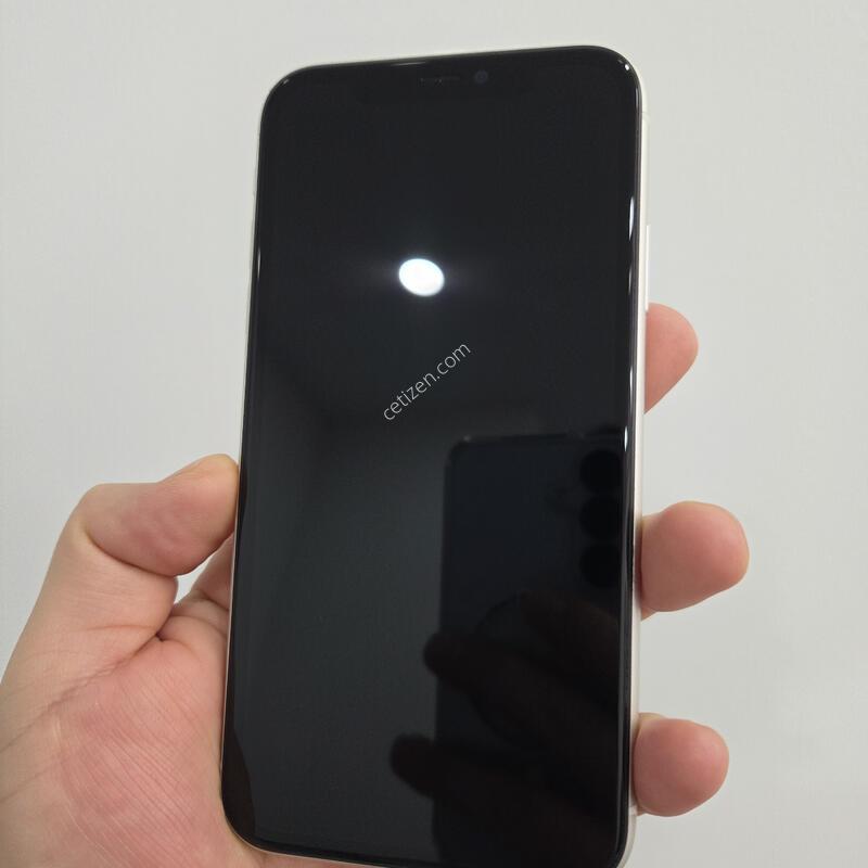 ������11 256GB ȭ��Ʈ