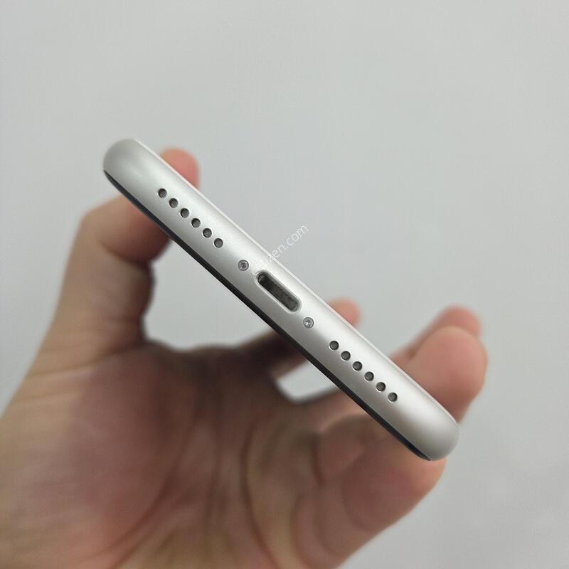 ������11 256GB ȭ��Ʈ