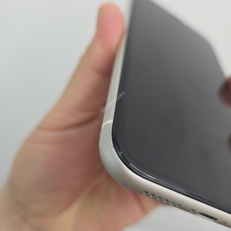 ������11 256GB ȭ��Ʈ