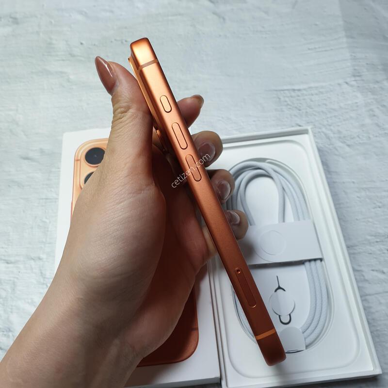 ������17���� �ڽ��Ϳ����� 256G ����ǰ �̻�� S�� Ǯ�ڽ� �Ǹ�