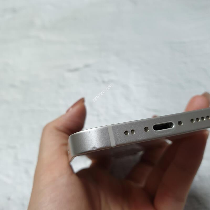 ������13�̴� ȭ��Ʈ 128G A�� �Ǹ��մϴ�