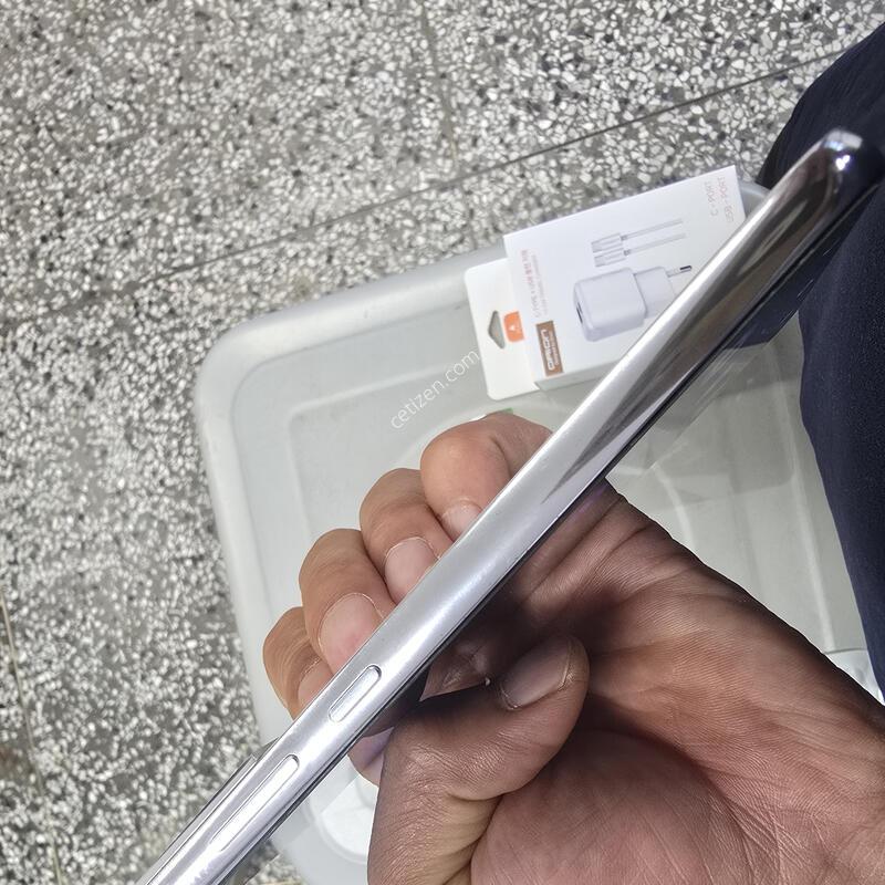 U+ S22+(S906) 256G ȭ��Ʈ���� ����� �˴ϴ�