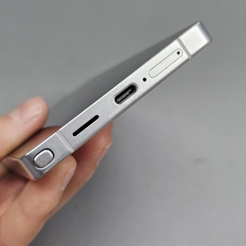 ������ S25��Ʈ�� S�� ������ �߰����˴ϴ�.