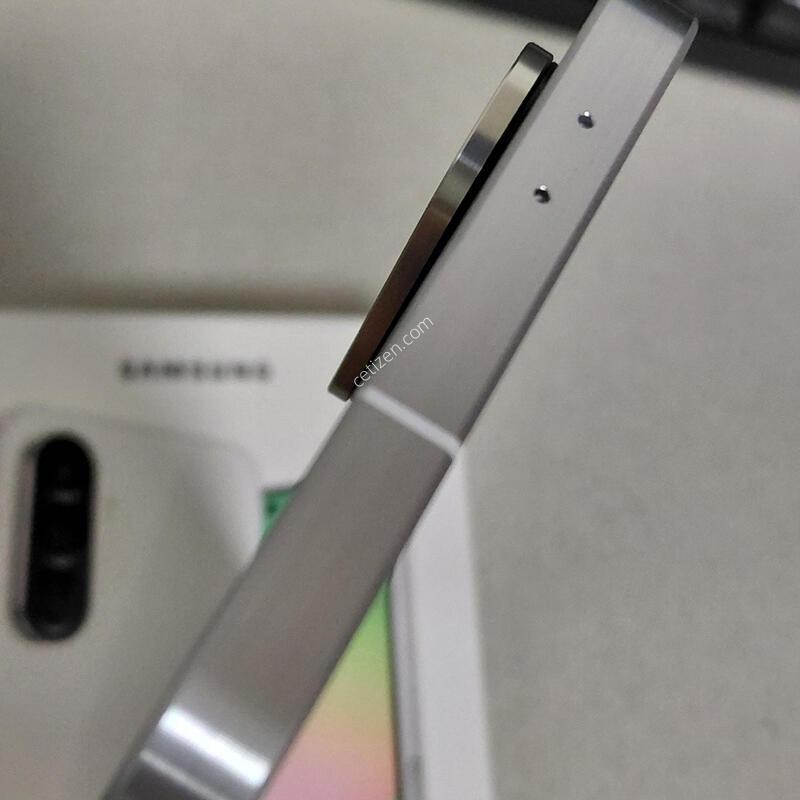 skt ����6 ������ ����Ʈ�׷���(ȭ��Ʈ) ��ǰ���̽�  �������� ���þ���
