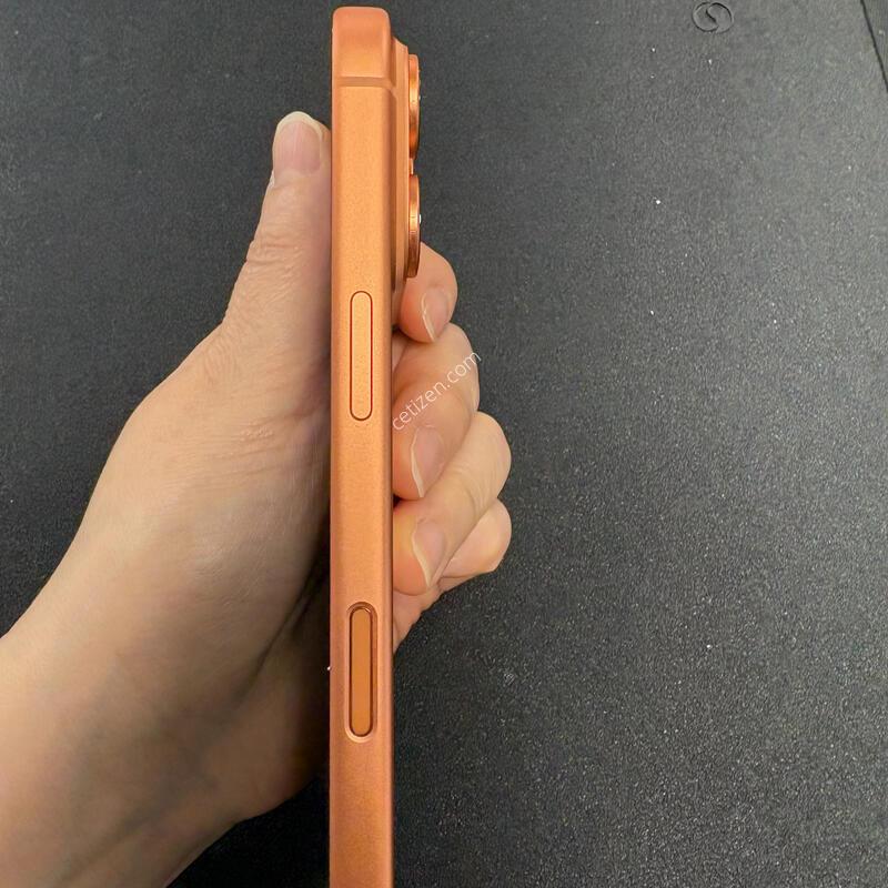 ������17 ���� 256G(������) 26.1�� ������ SS�� �Ǹ��մϴ�.