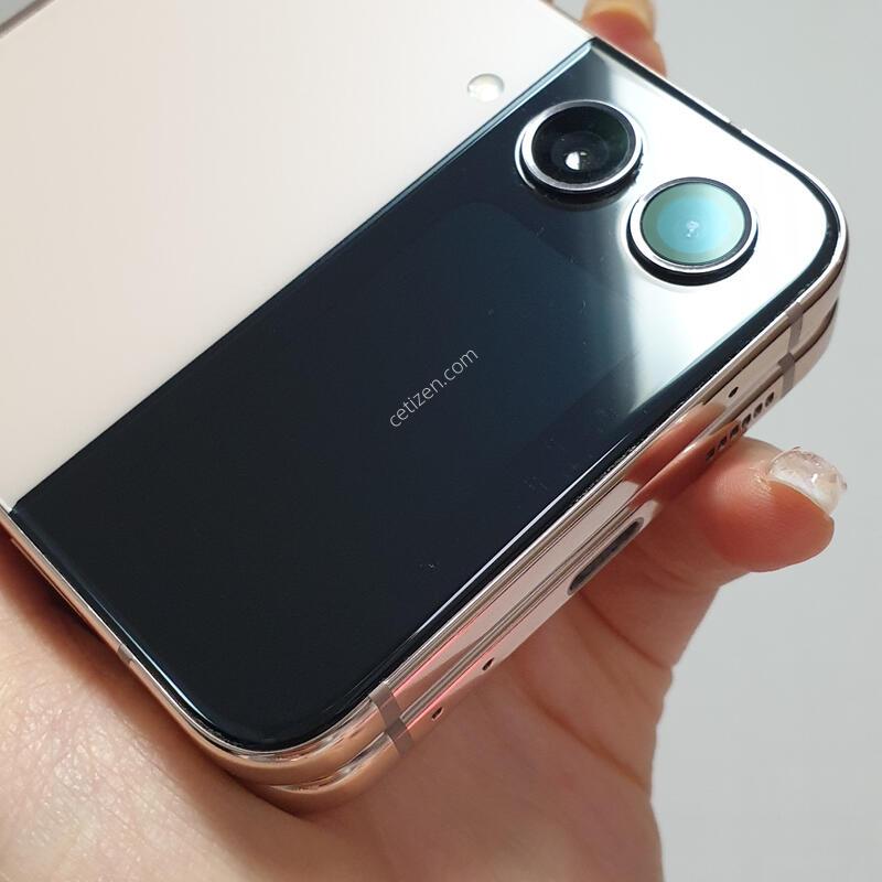 ������ Z�ø�4 5G ��ũ��� 256�Ⱑ �Ǹ��մϴ�-F721N