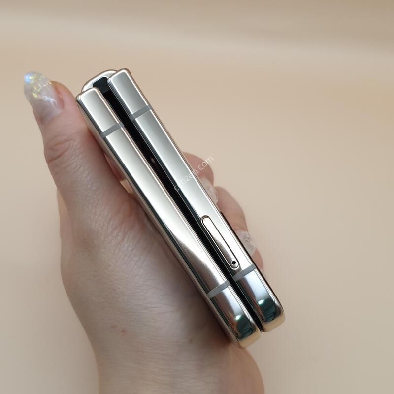 ������ Z�ø�4 5G ��ũ��� 256�Ⱑ �Ǹ��մϴ�-F721N