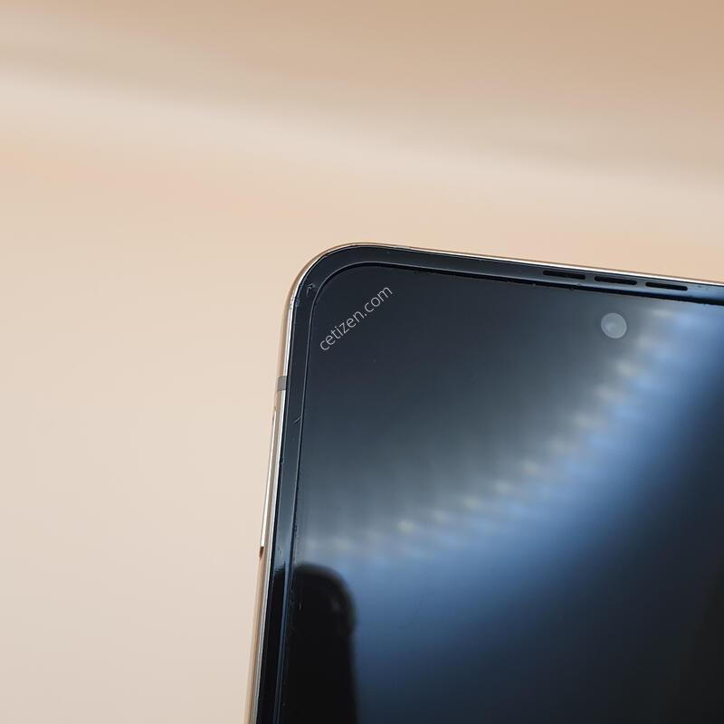 ������ Z�ø�4 5G ��ũ��� 256�Ⱑ �Ǹ��մϴ�-F721N