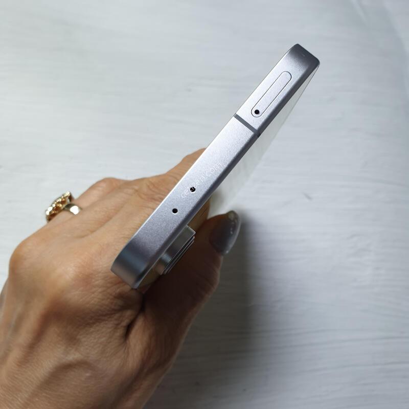 LG ������ S24FE ���ο� 256G S�� �Ǹ��մϴ�