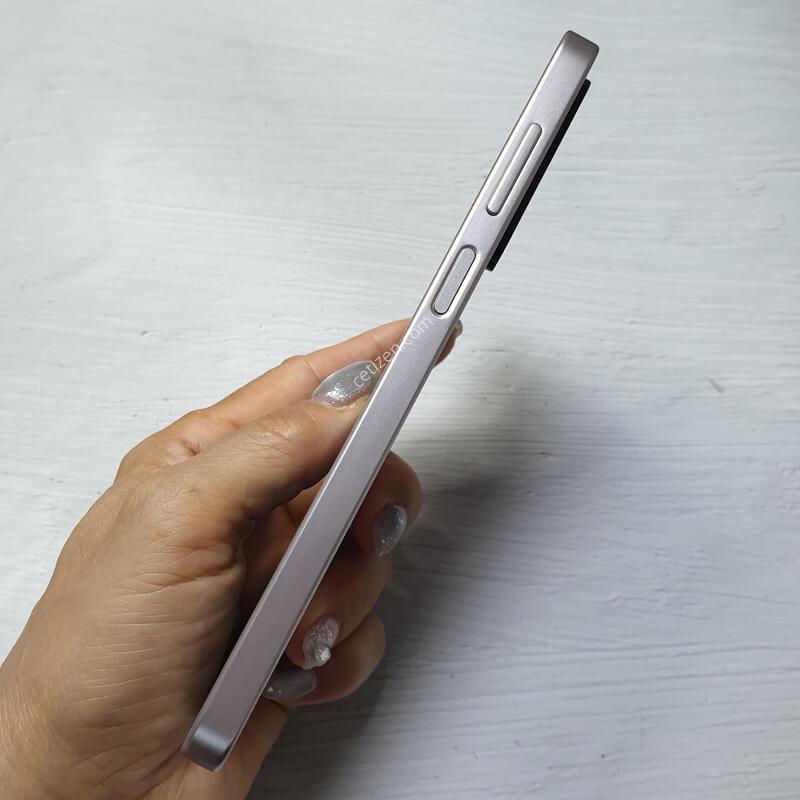 SK ������ ���̵�8 128G ����Ʈ��ũ S�� �Ǹ��մϴ�