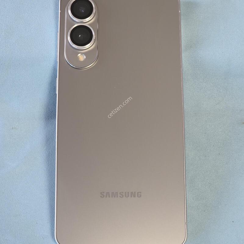������ S25���� 256�Ⱑ �Ǹ�