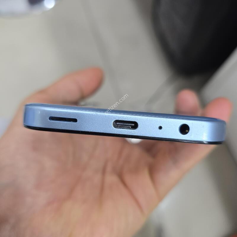 A�� ���̵�7 128GB