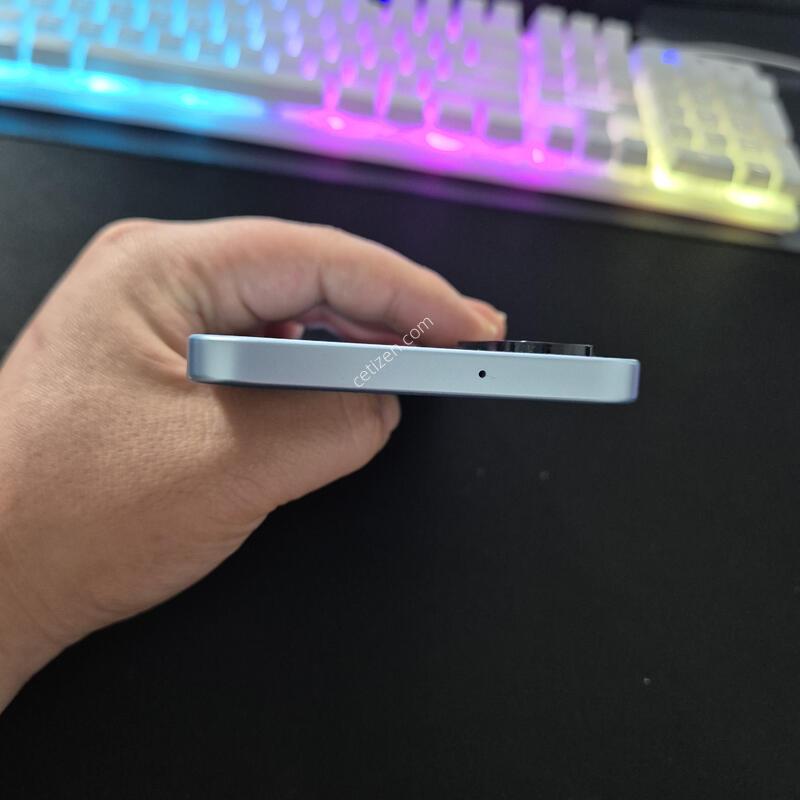 ������ A17 ���̽����� 128G