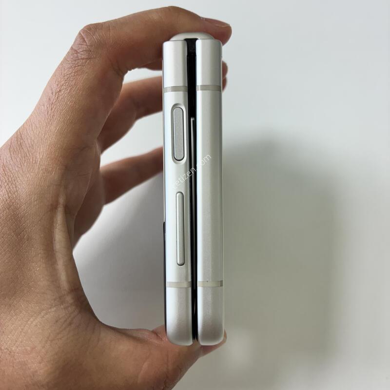 ������ Z�ø�3 ũ������ 256G ��밨 �ִ���ǰ ������ �Ǹ��մϴ�.