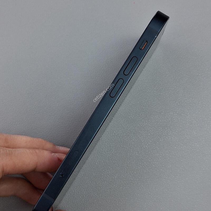 ������13�̴� 128GB ����