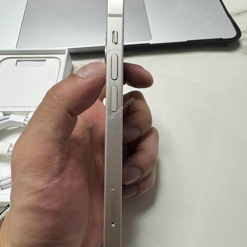 (Ǯ��/98%)������13�̴� 128G ��Ÿ����Ʈ �Ǹ��մϴ�.
