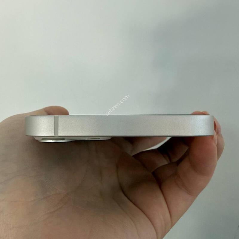 ������13 ��Ÿ����Ʈ 128GB/84% Y1841