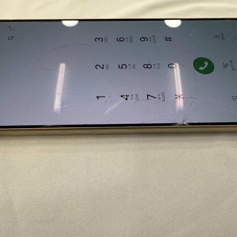������ S24 ��Ʈ�� Ƽ�˴� ���ο� �Ǹ�