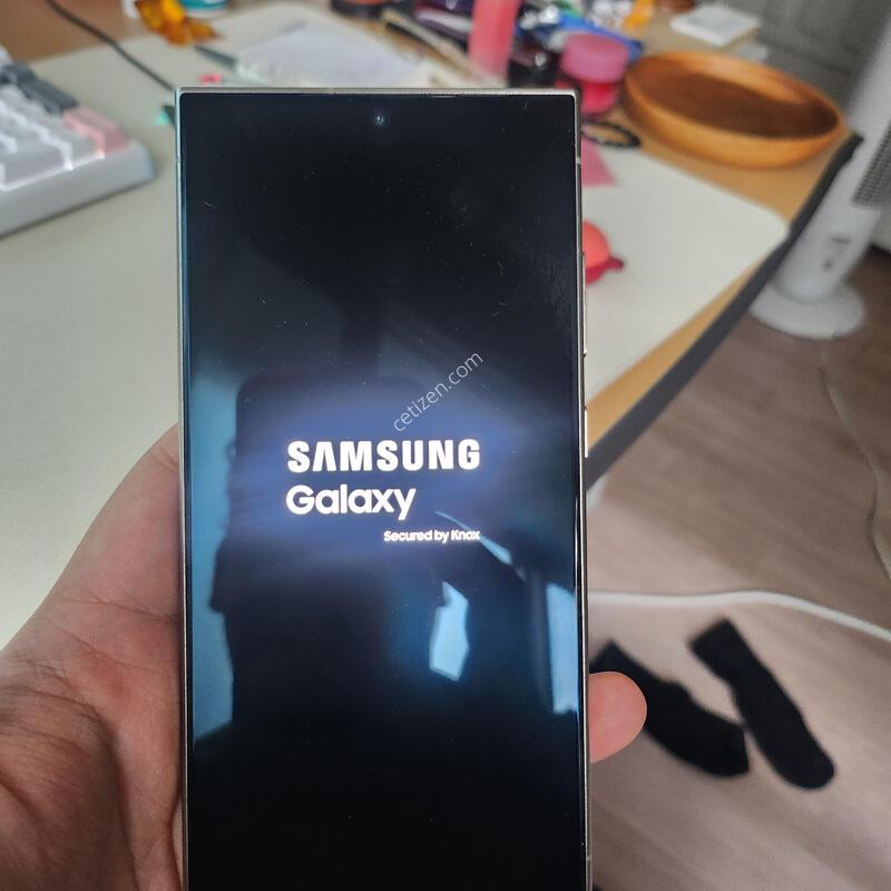 ������ S24��Ʈ�� �ڱ��� 256gb ƼŸ�� ���̿÷�