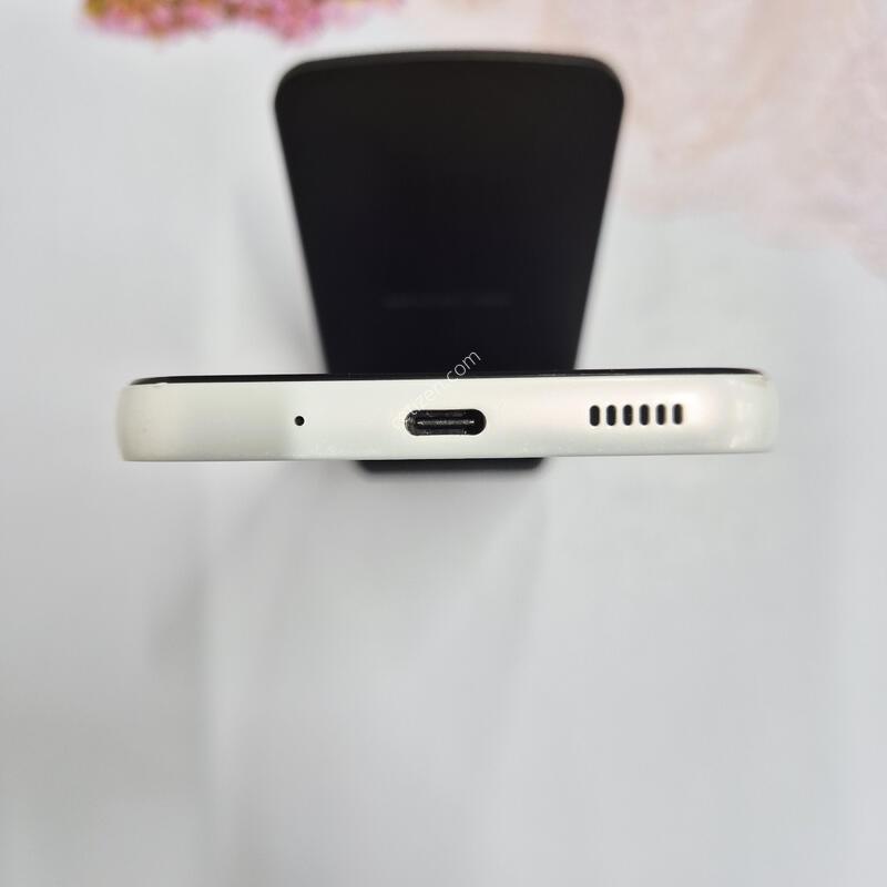 ����������3 ȭ��Ʈ 128GB