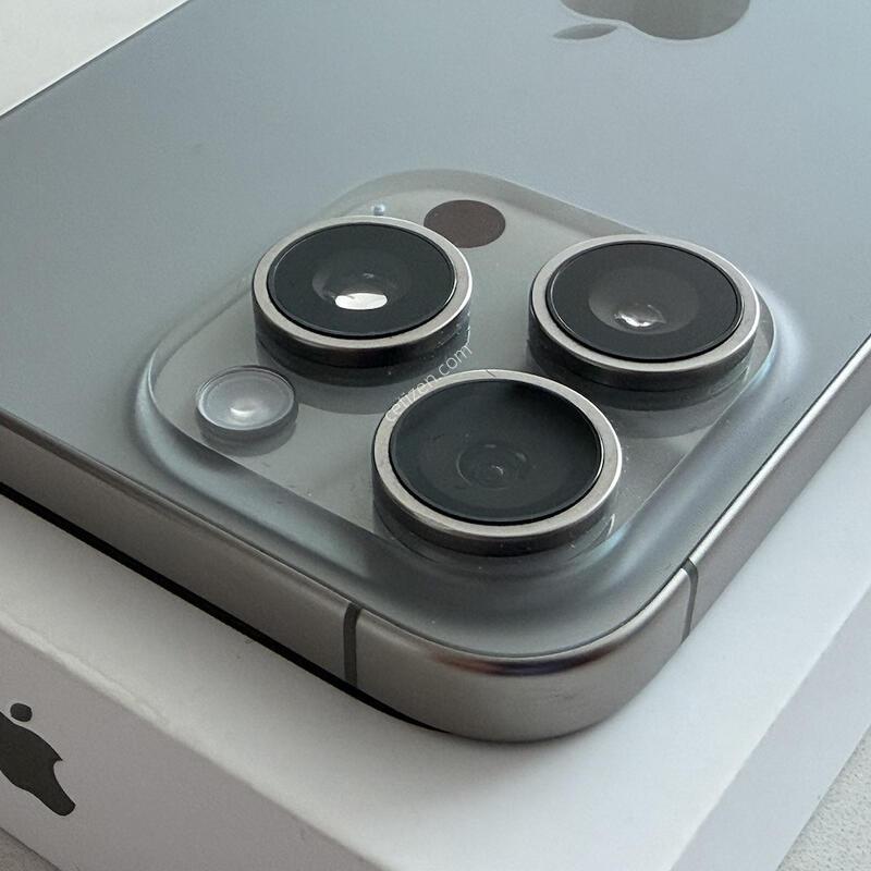 ������ 15 ���θƽ� 256GB ���͸� 92% ƼŸ��