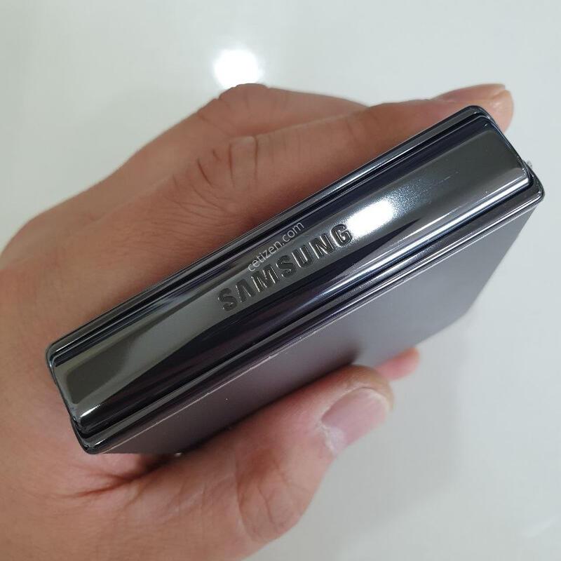 �������ø�4 256G ���ܻ� ������ �߰��� �����