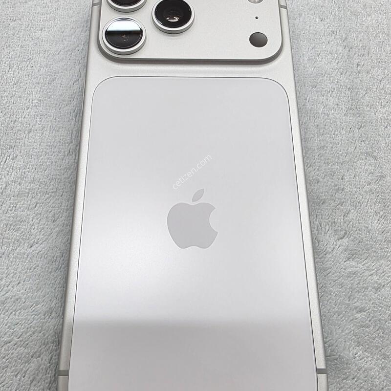 ������17���θƽ� �ǹ� 256GB �����״�� A��  ���Ȱ��ȣ�ʸ�����