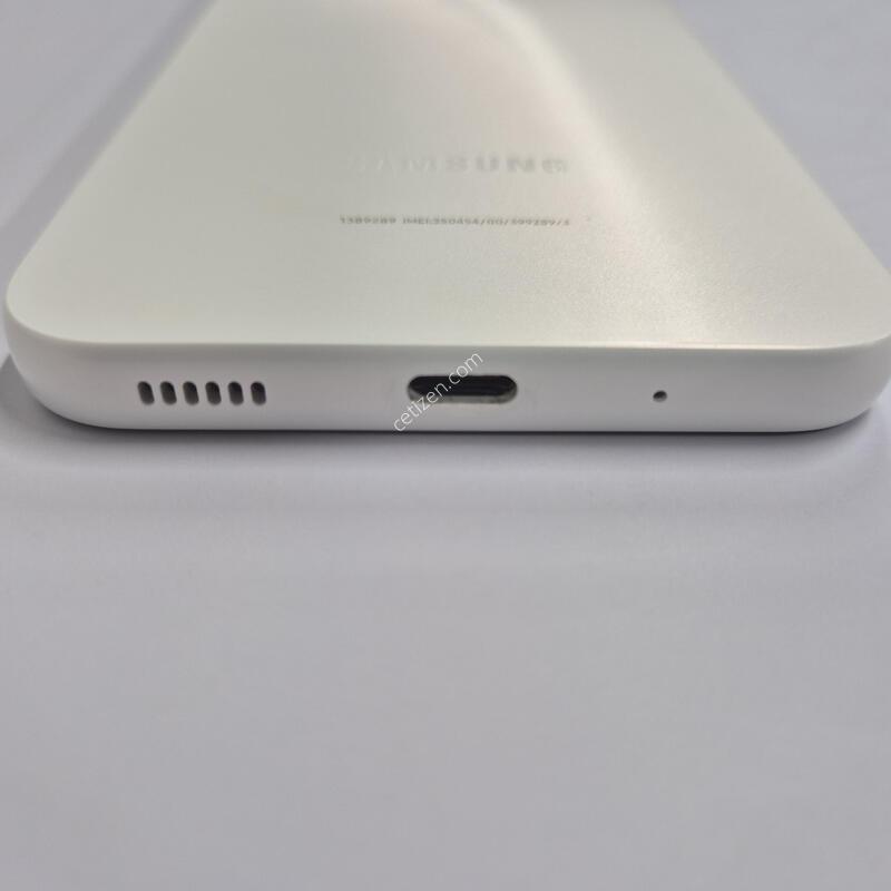����������3 ȭ��Ʈ 128GB