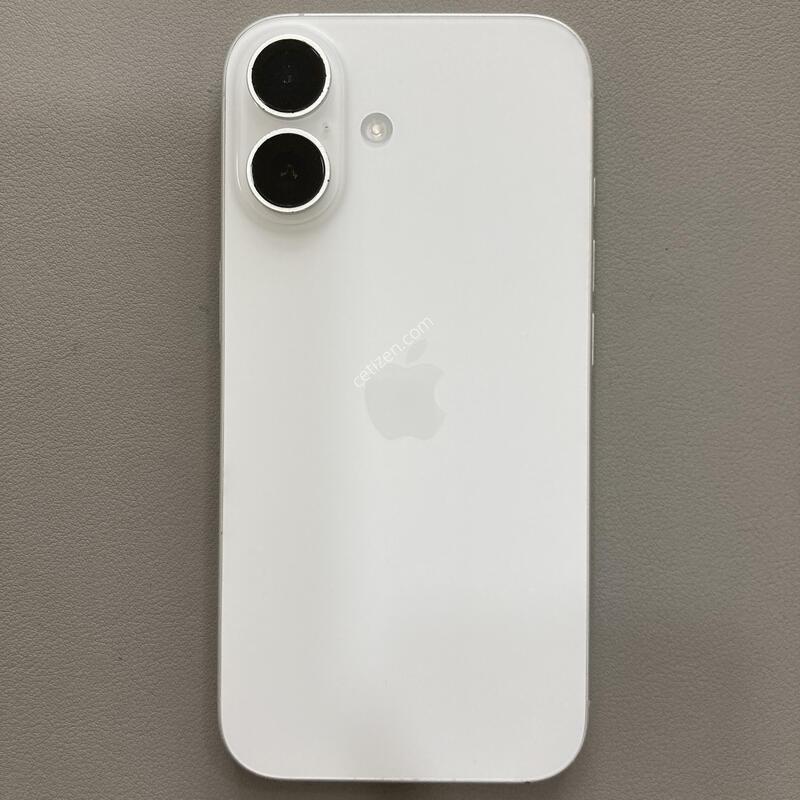 ������ 16 ȭ��Ʈ 128G ���͸�����90%