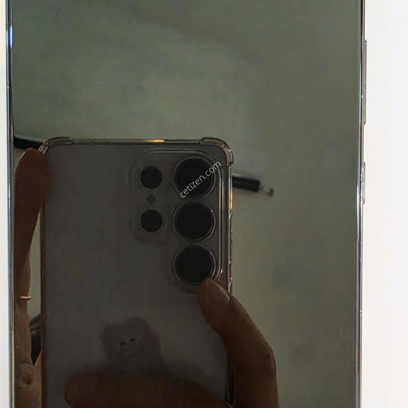 ������ S22�÷��� 256�Ⱑ ���������� ������Դϴ�.