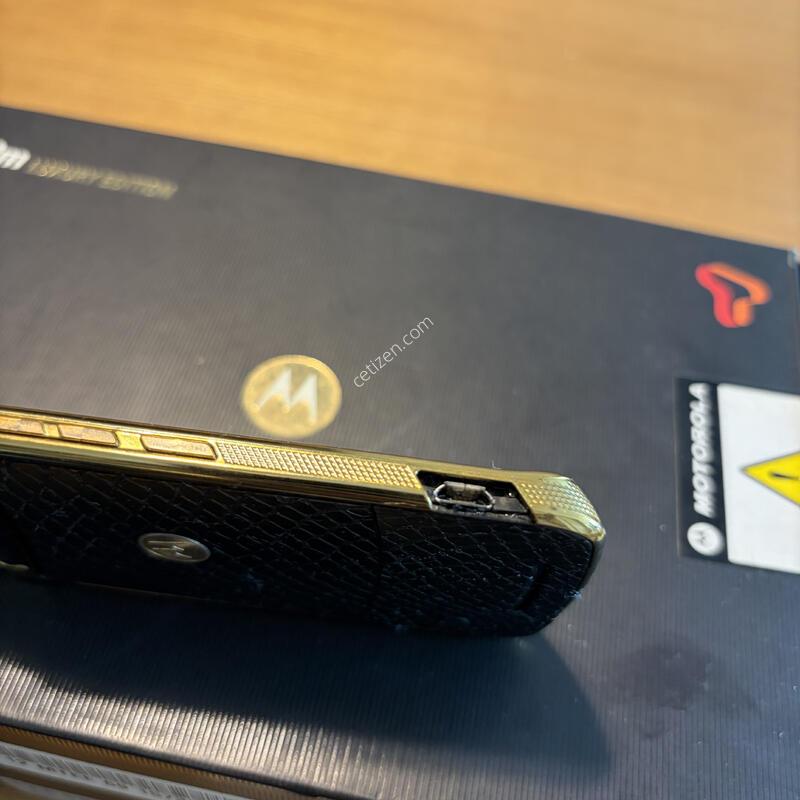 V9m ������