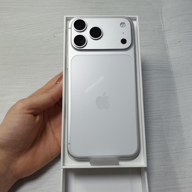 ������17���θƽ� �ǹ� 512G ����ǰ �̻�� S�� Ǯ�ڽ� �Ǹ��մϴ�