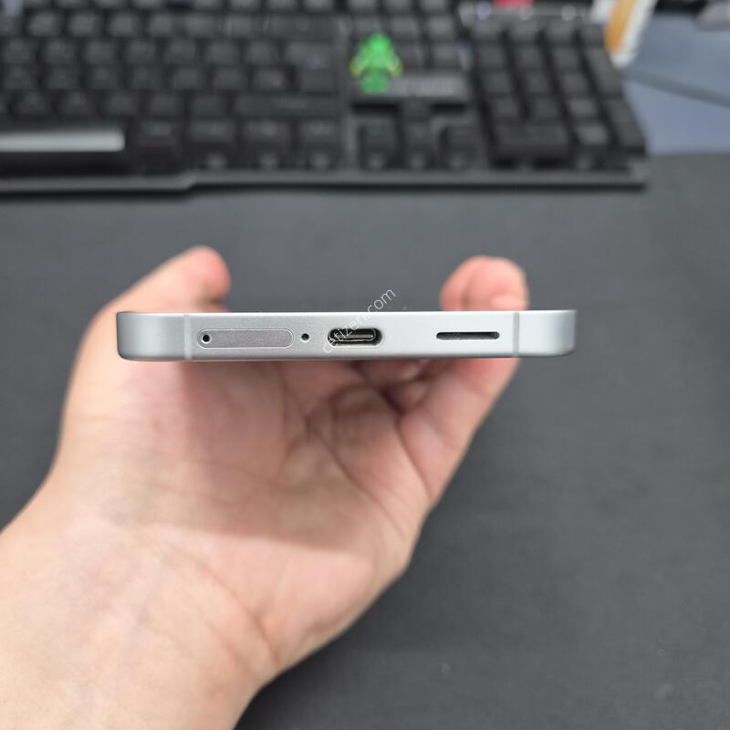 ������ S25 FE