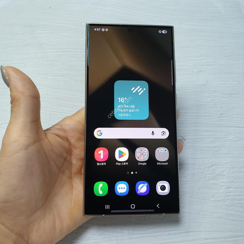 LG ������ S24��Ʈ�� ƼŸ�����ο� 256G S�� �Ǹ��մϴ�