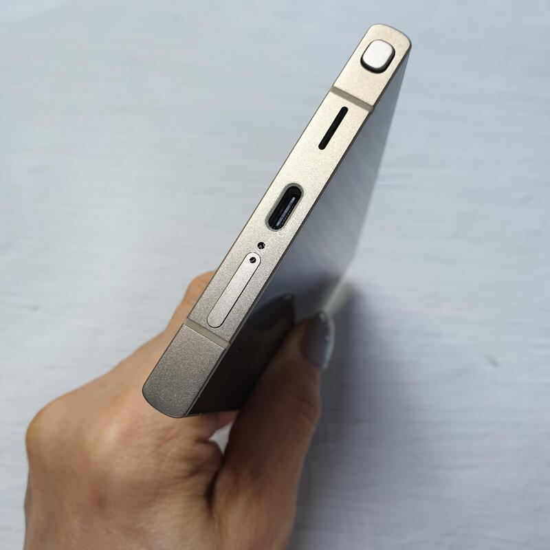 LG ������ S24��Ʈ�� ƼŸ�����ο� 256G S�� �Ǹ��մϴ�