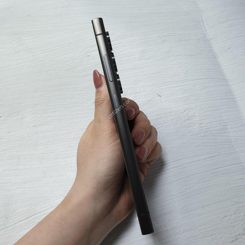 SK ������ S24��Ʈ�� ƼŸ������ 256G A�� �Ǹ��մϴ�