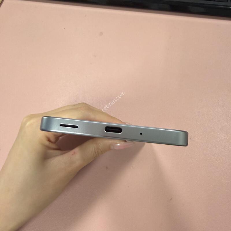 ������A17 �׷��� 128GB  �ܰ�A��